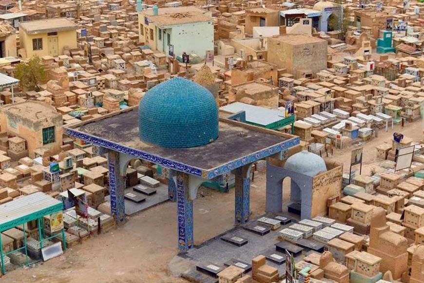 Wadi Al-Salam Cemetery, Najaf, Iraq